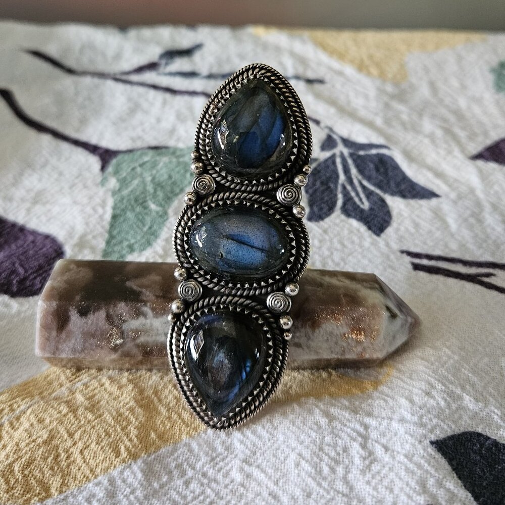 3 Stone Labradorite Statement Ring - image 2